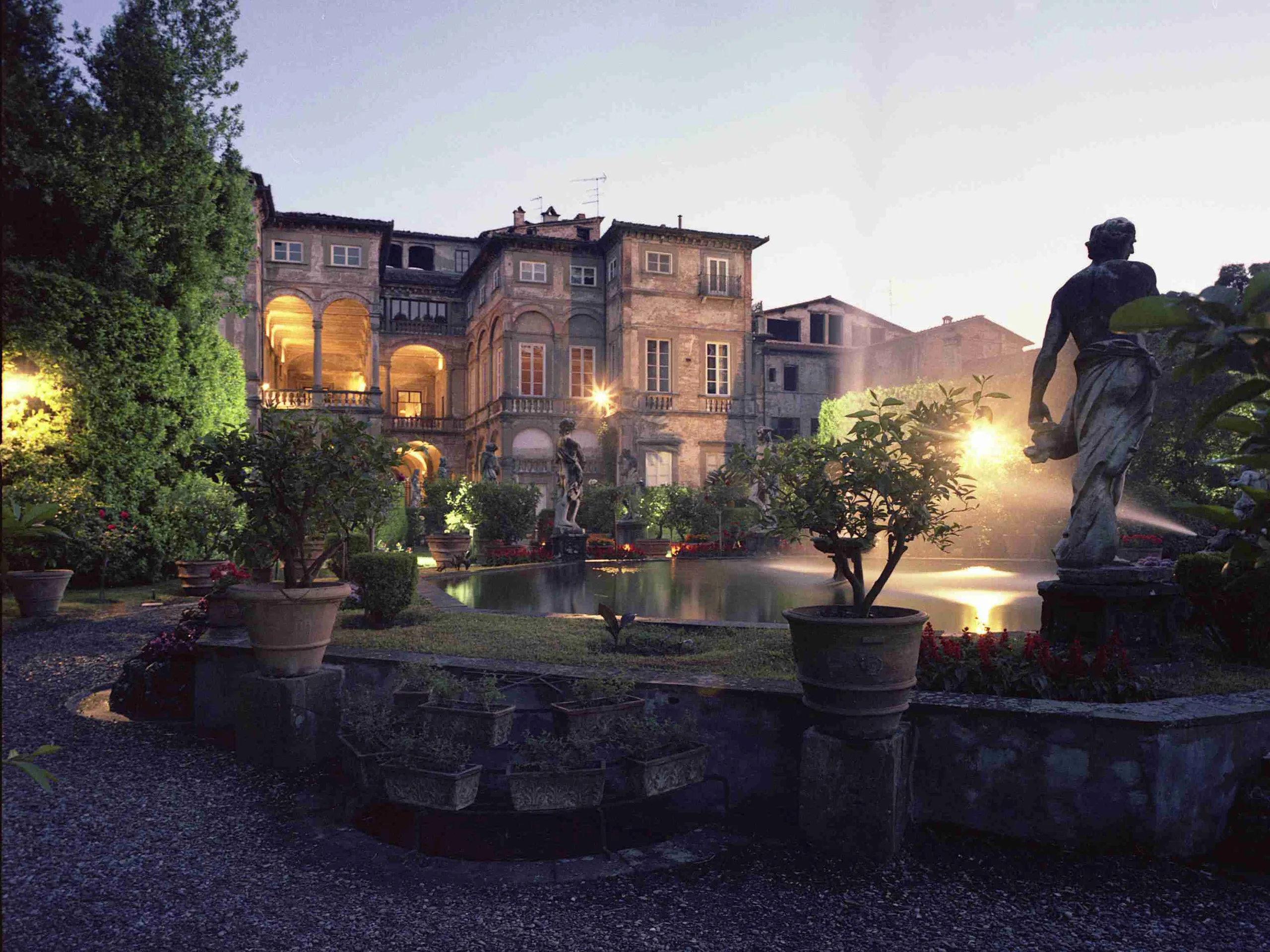 Lucca Palazzo Pfanner At Dusk