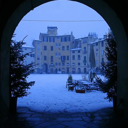 Lucca Snowy Anfiteatro