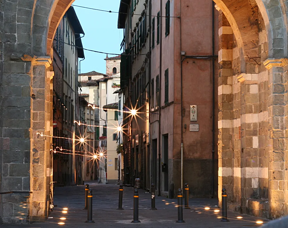 Lucca Porta San Gervasio At Dawn