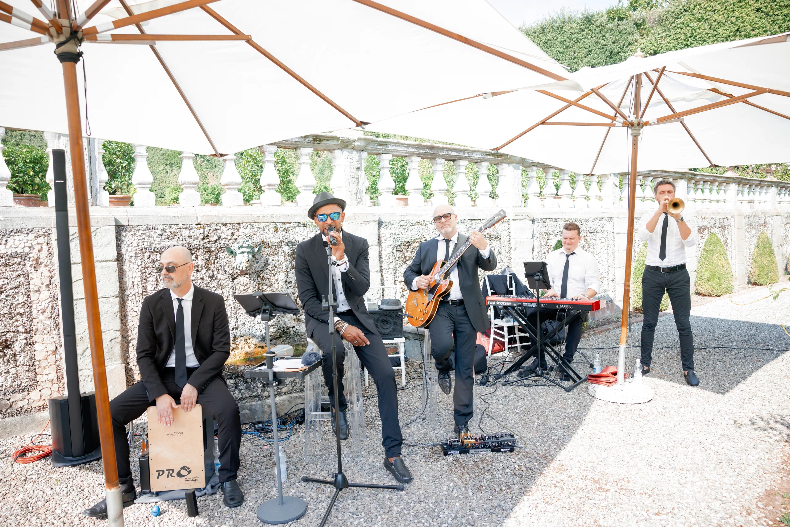 Services Band
